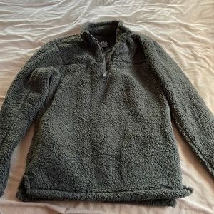 Fuzzy. Sweatshirt. Sherpa.